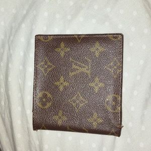 Authentic Louis Vuitton Men's Monogram Bifold Wallet